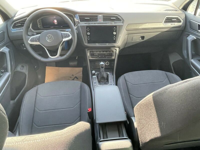Volkswagen Tiguan  eHybrid TSI DSG Elegance AHK Matrix Pano