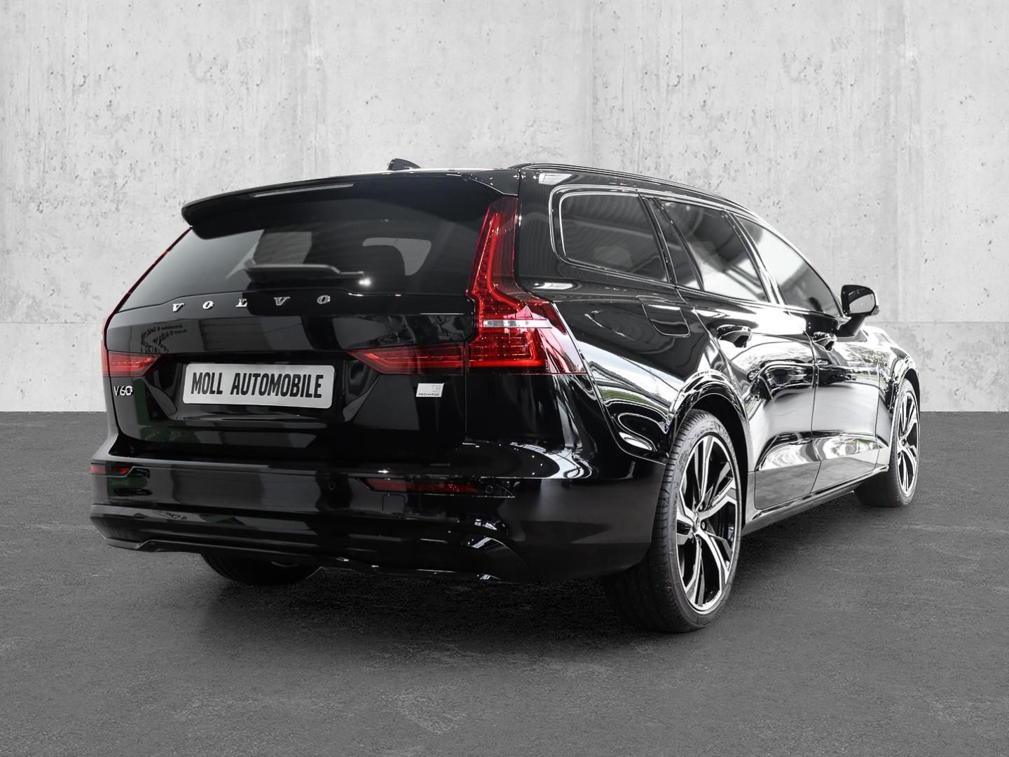 Volvo V60 T8 AWD Ultra Dark Recharge Plug-In Hybrid Tw