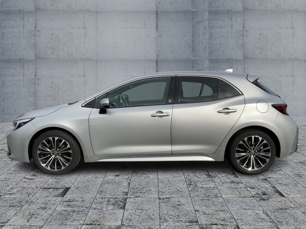 Toyota Corolla 1.8Hybrid TEAM D LED+NAV+ACC+SHZ+RFK+MFL
