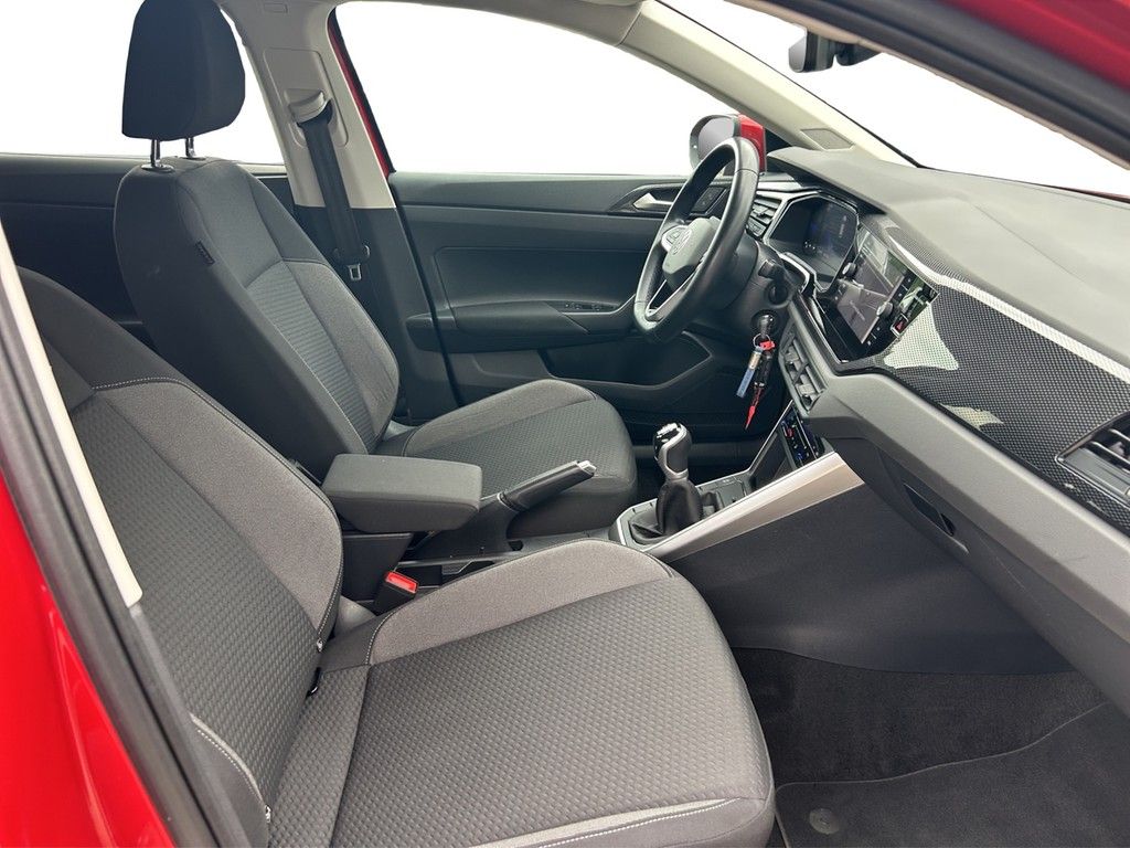 Volkswagen Taigo 1.0 TSI Life - Samsaru's Car Outlet