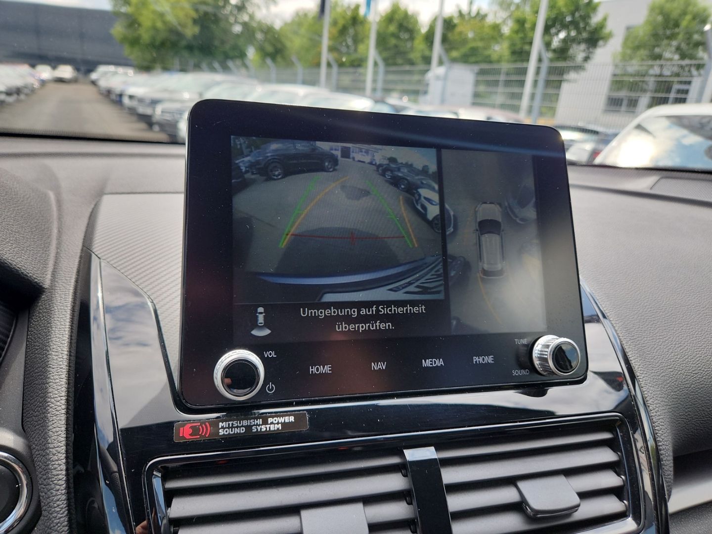 Mitsubishi Eclipse Cross Plug-In Hybrid Select Black *Black
