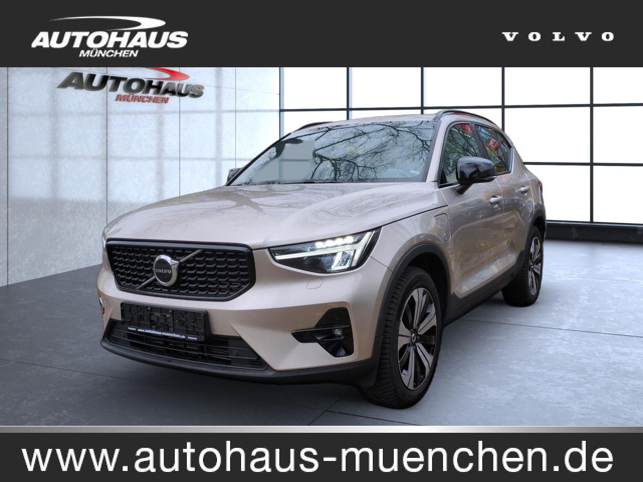 Volvo XC 40 Plus Dark Recharge Plug-In Hybrid 2WD