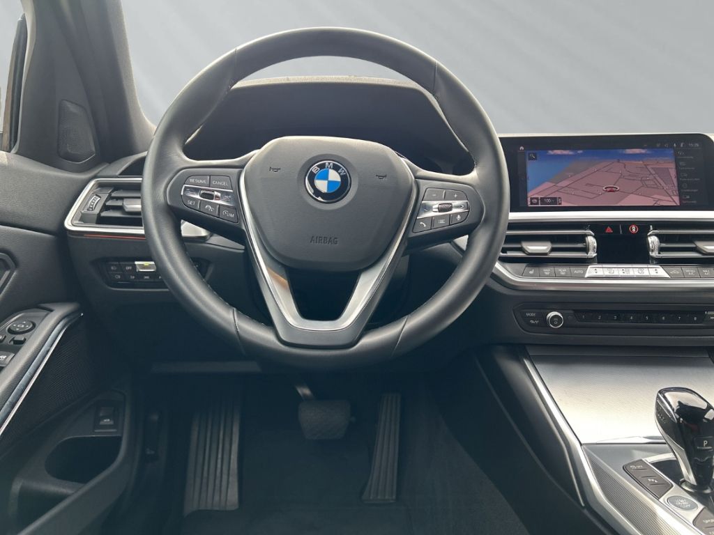 BMW 320 xDrive touring Sport Line - Samsaru's Car Outlet