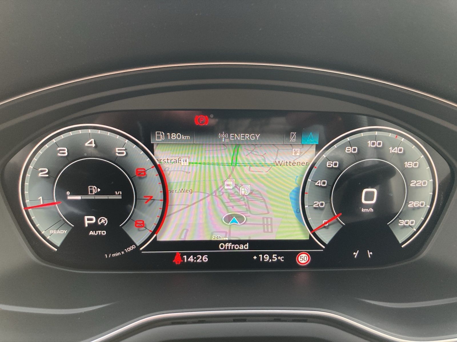 Audi A4 Avant 40 TFSI Q 2x S LINE AHK MATRIX-LED LM19