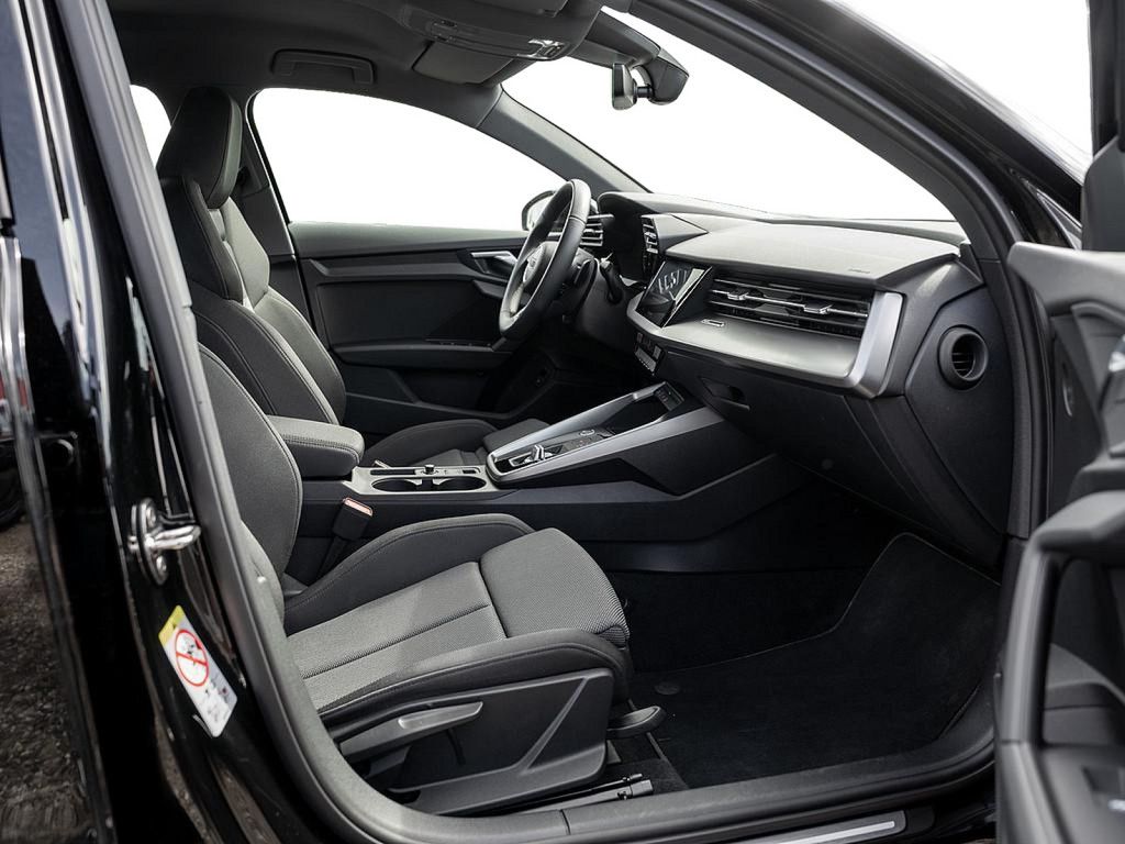 Audi A3 Sportback 40 TFSIe advanced - Samsaru's Car Outlet
