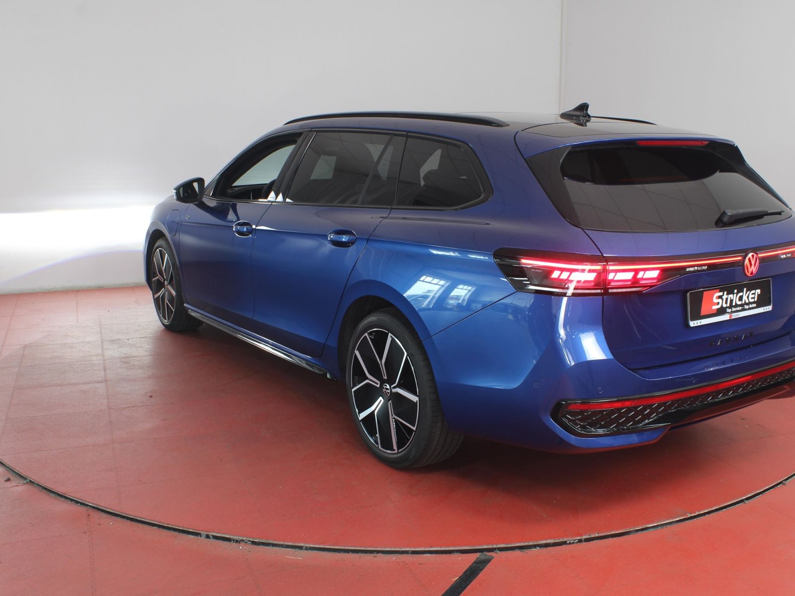 Volkswagen Passat Variant R-Line 1.5TSI e-Hybrid 398,-ohne