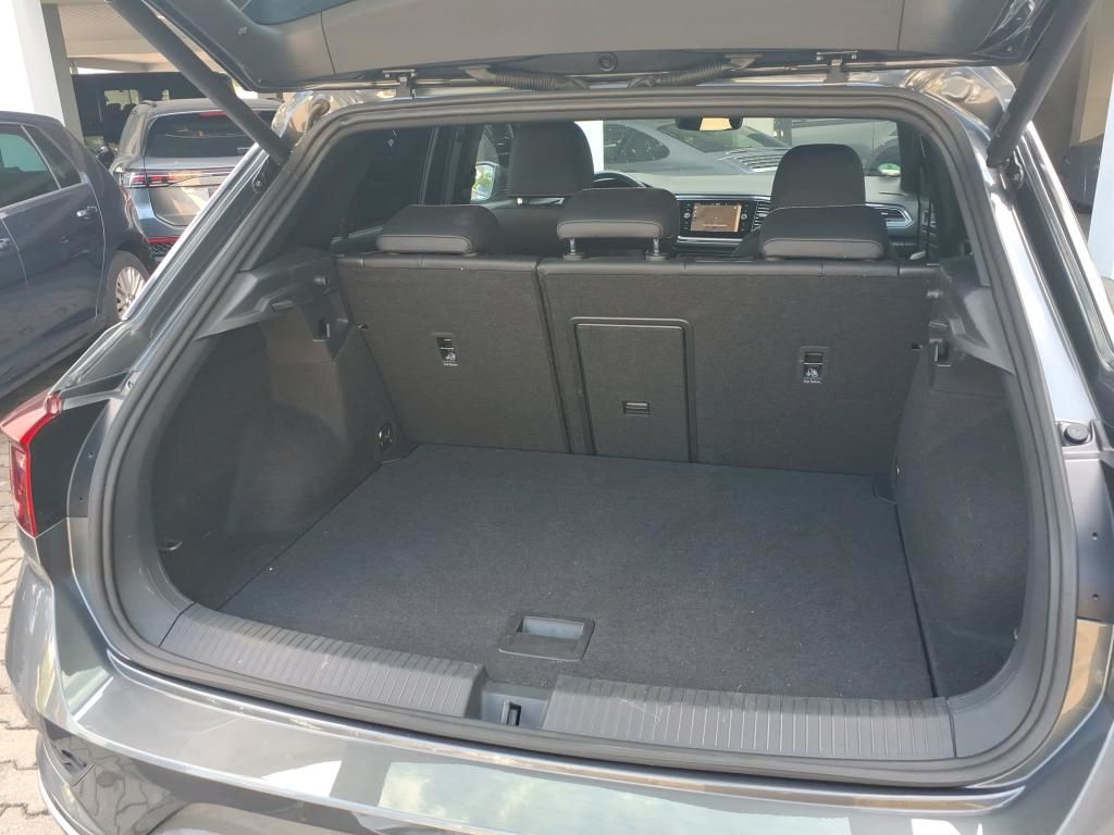 Volkswagen T-Roc 2.0TSI DSG R-Line - Samsaru's Car Outlet