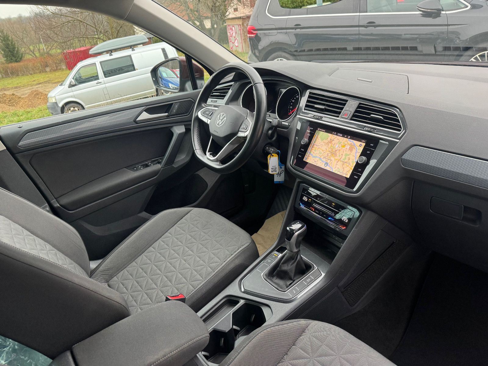 Volkswagen Tiguan 1.5 TSI OPF DSG Life - Samsaru's Car Outlet