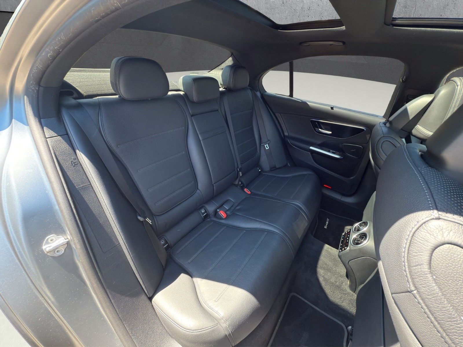 Mercedes-Benz C 300d 4M AMG - Samsaru's Car Outlet