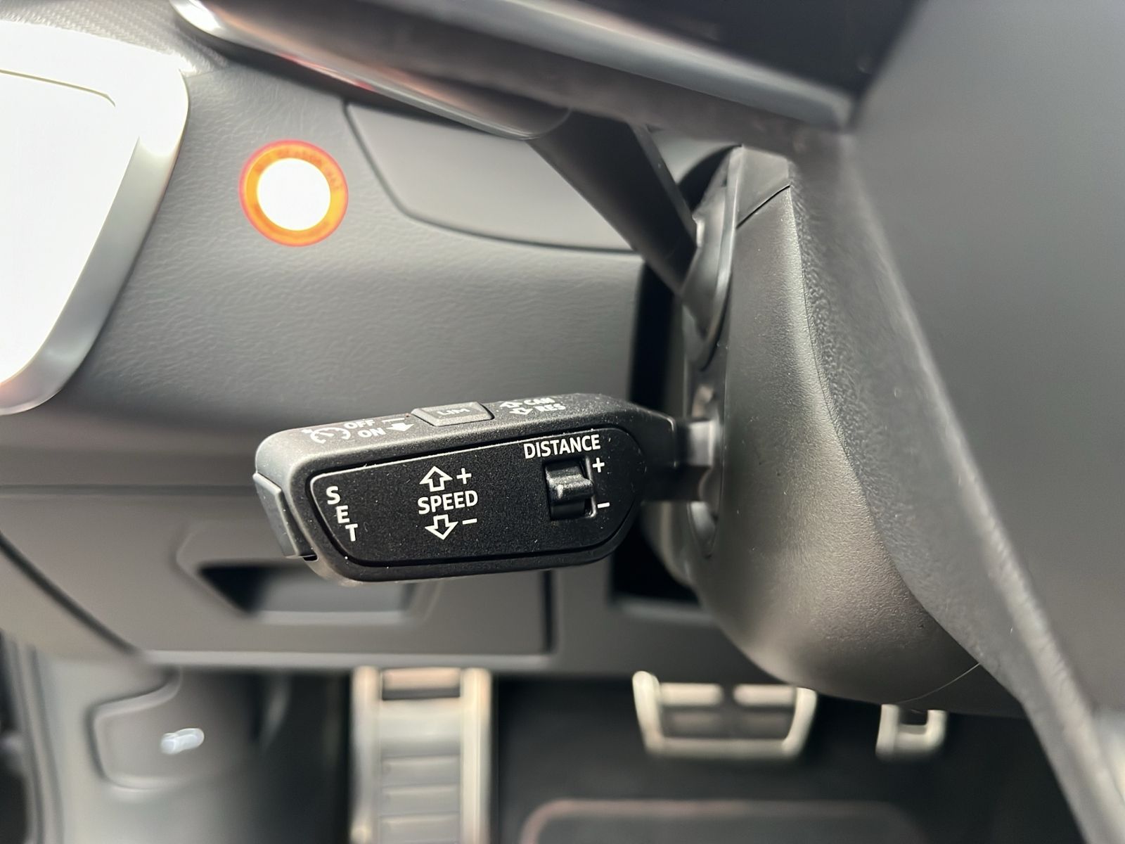 Audi RS 6 Avant 441 KW TFSI QUATTRO+AHK+MATRIX+B&O+ST