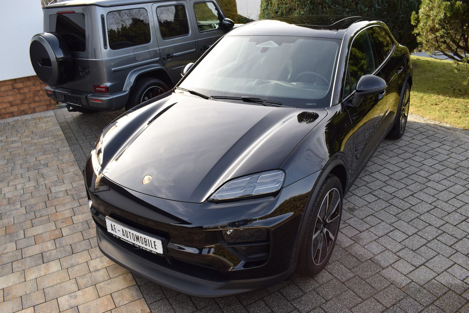 Porsche Macan 4 - Samsaru's Car Outlet