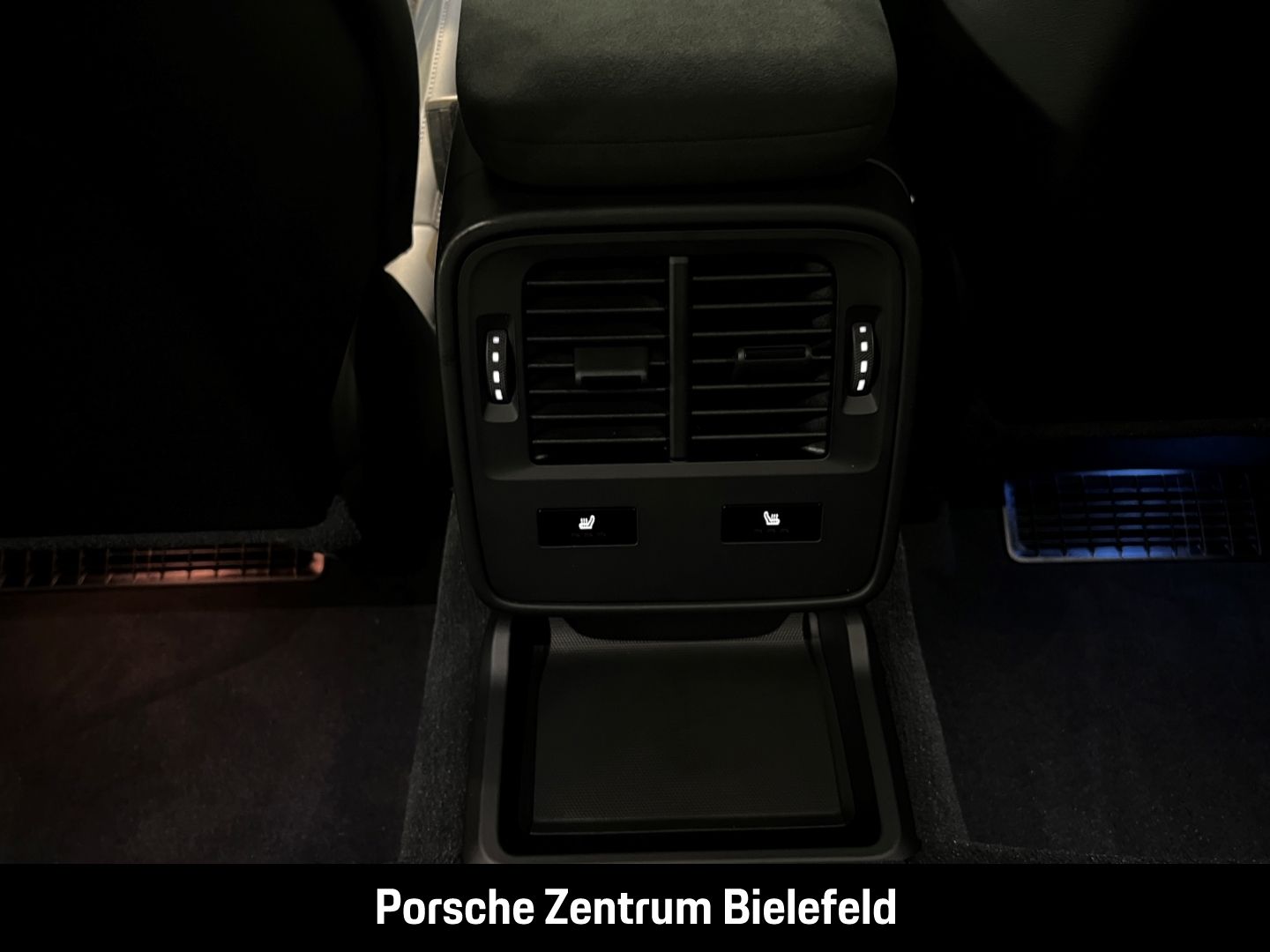 Porsche Taycan GTS Sport Turismo  Nordischgold Head-Up