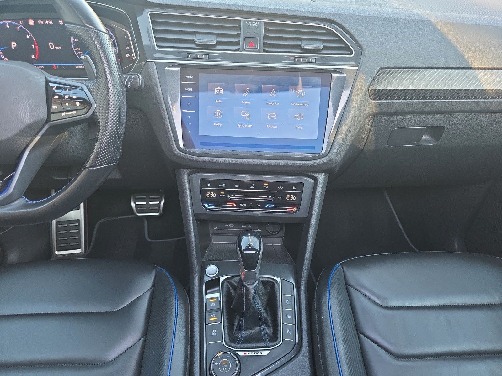 Volkswagen Tiguan R4Motion*PANO*ACC*360°*AHK*Akrapovic*H&K
