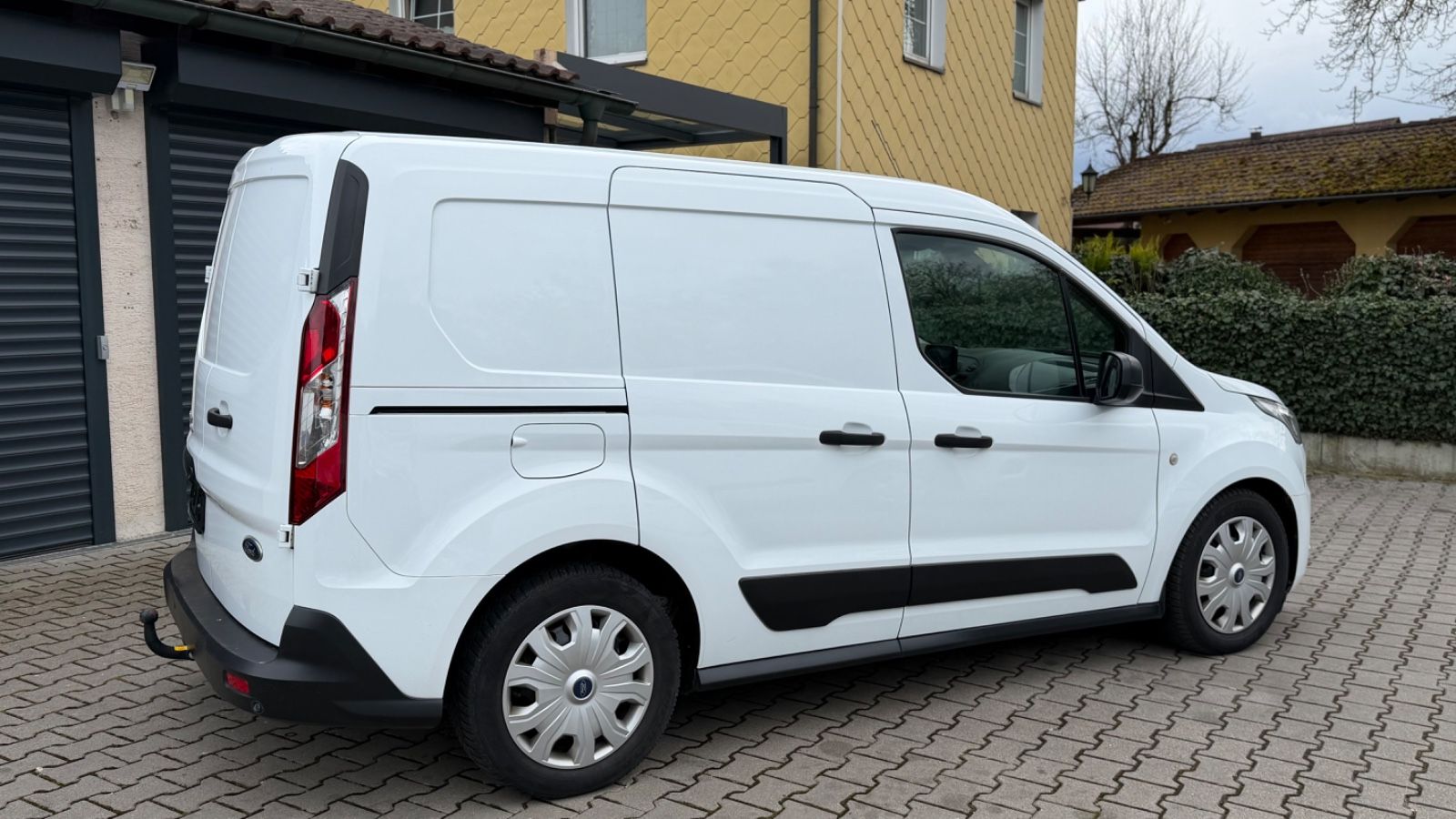 Ford Transit Connect Kasten Automatik LED/1H/E6dT/RFK