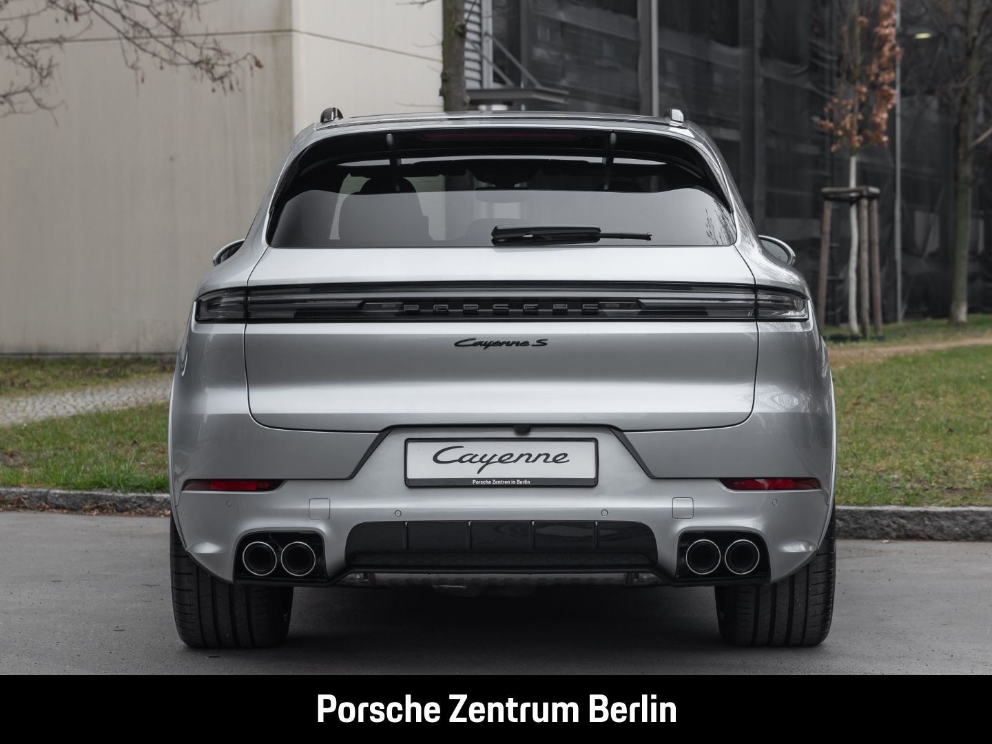 Porsche Cayenne S E-Hybrid Burmester Sportabgasanlage