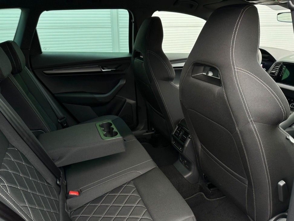 Skoda 150PS 4x4 DSG Sportline Matrix NAVI eHK LM18"AHK