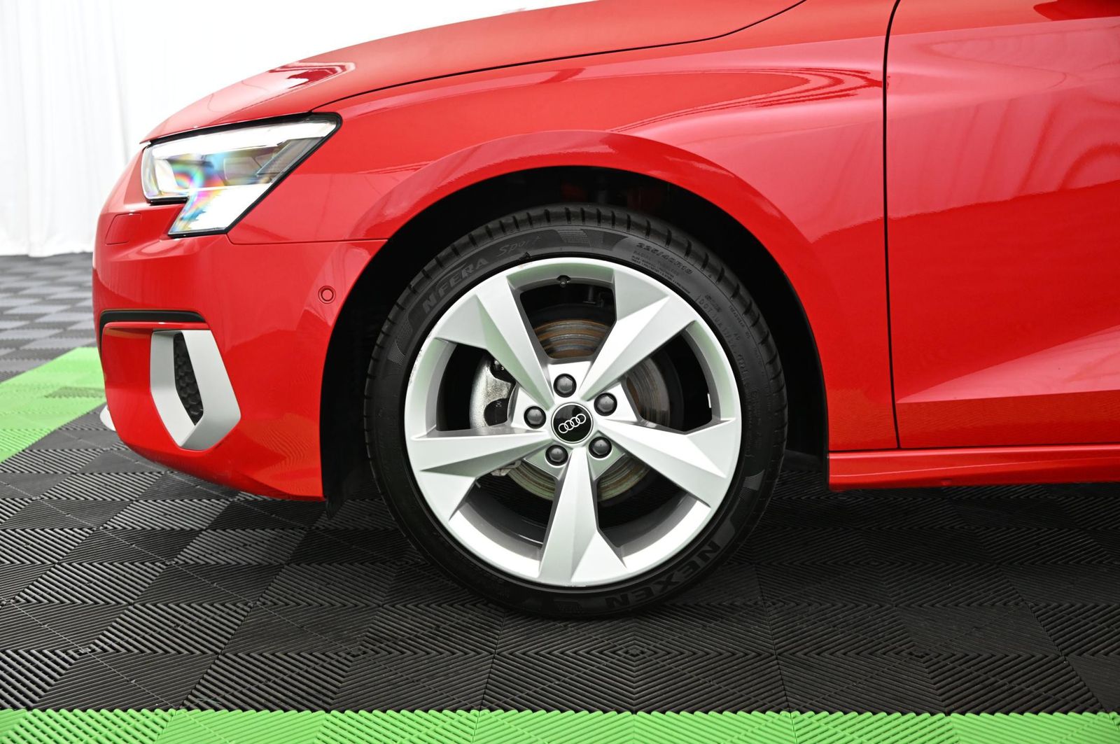 Audi A3 Sportback 35 TFSI Design-Luxe MATRIX/MMI+/18