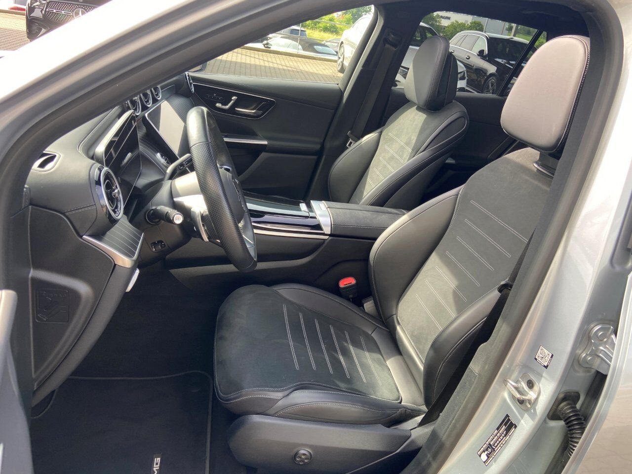 Mercedes-Benz GLC 300 e 4M AMG-Premium+AHK+Pano+Distronic+Keyl