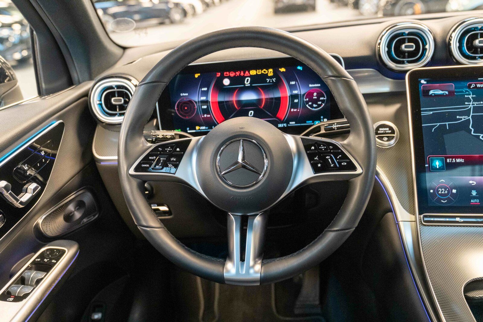 Mercedes-Benz GLC 220 d 4M AVANTGARDE Burmester Pano Sitzklima