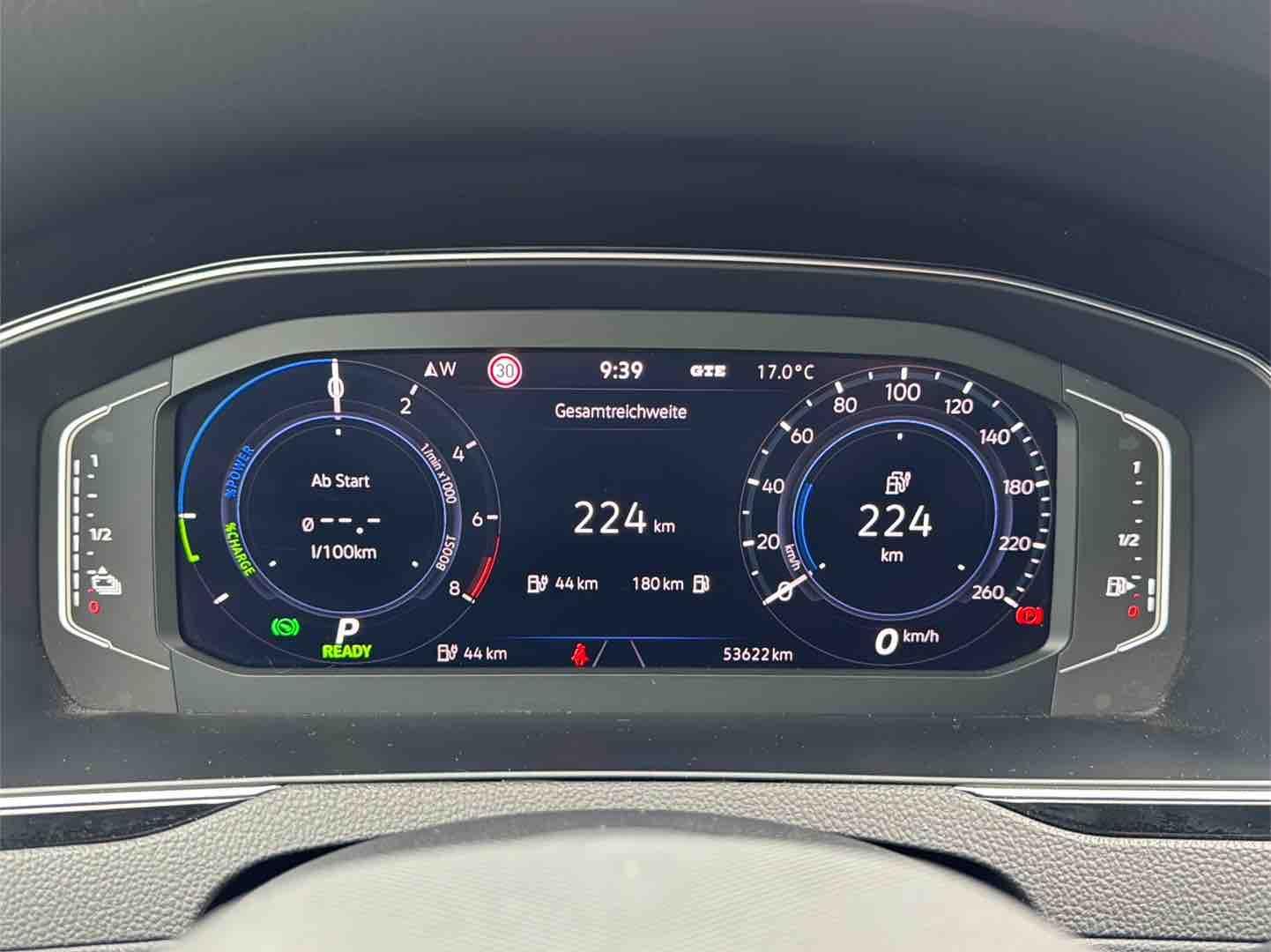 Volkswagen Passat Variant GTE - Samsaru's Car Outlet