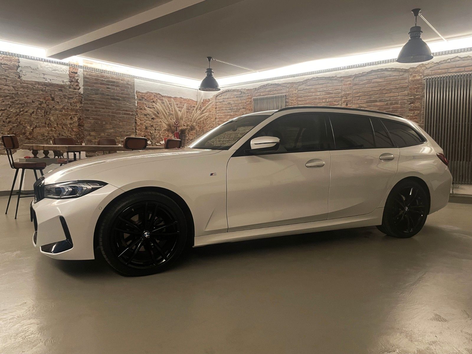 BMW 320d xDrive M Sport - Samsaru's Car Outlet