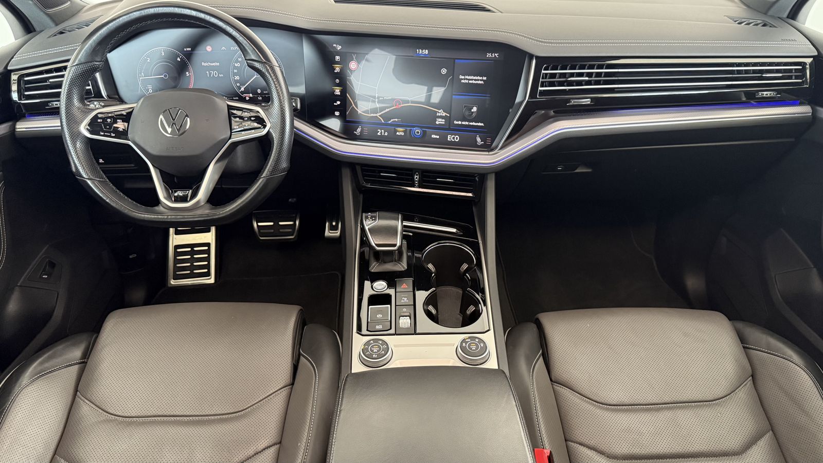 Volkswagen Touareg R-Line 4M |PANO |LUFT |HUD |MATRIX |AHK