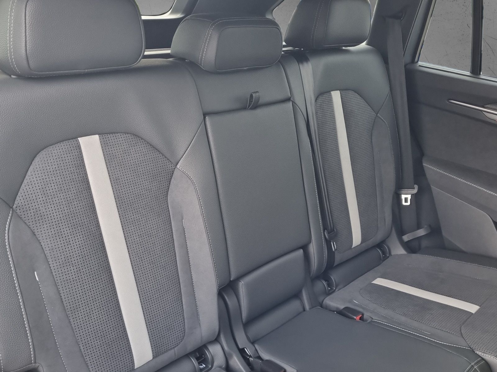 Skoda Kodiaq 1.5 TSI iV Sportline AHK Fahrassi+Info