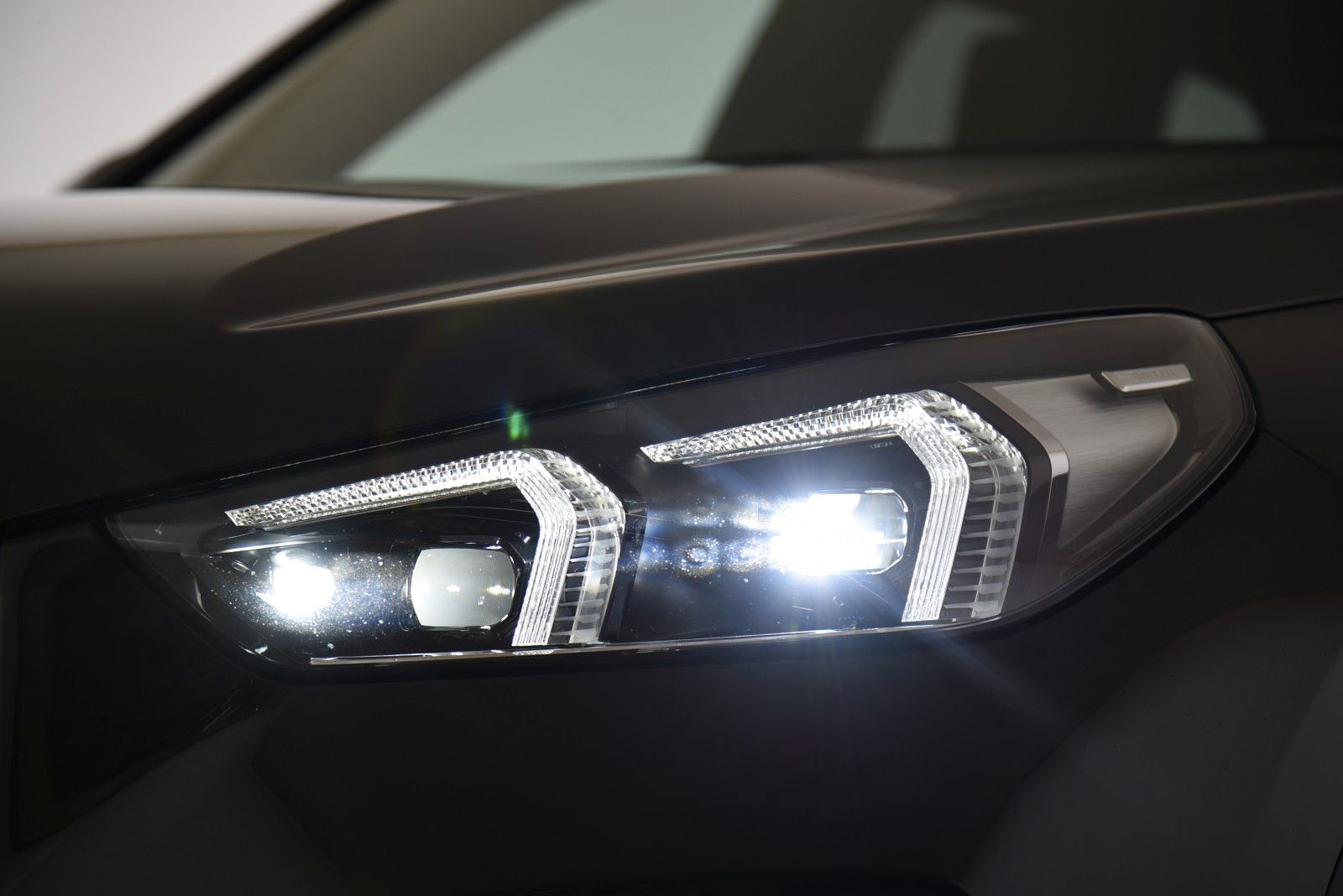 BMW X1 xDrive23d M Sportpaket - Samsaru's Car Outlet