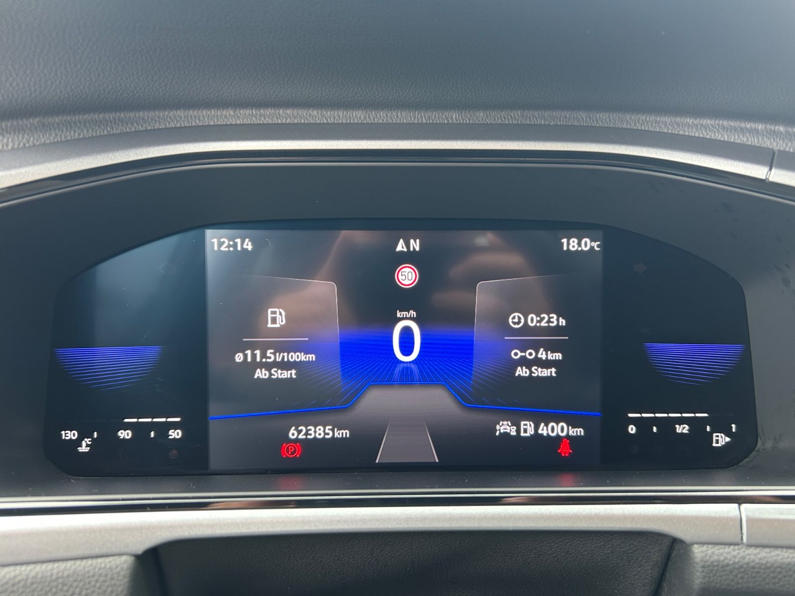 Volkswagen T-Roc 1.0 TSI Life - Samsaru's Car Outlet