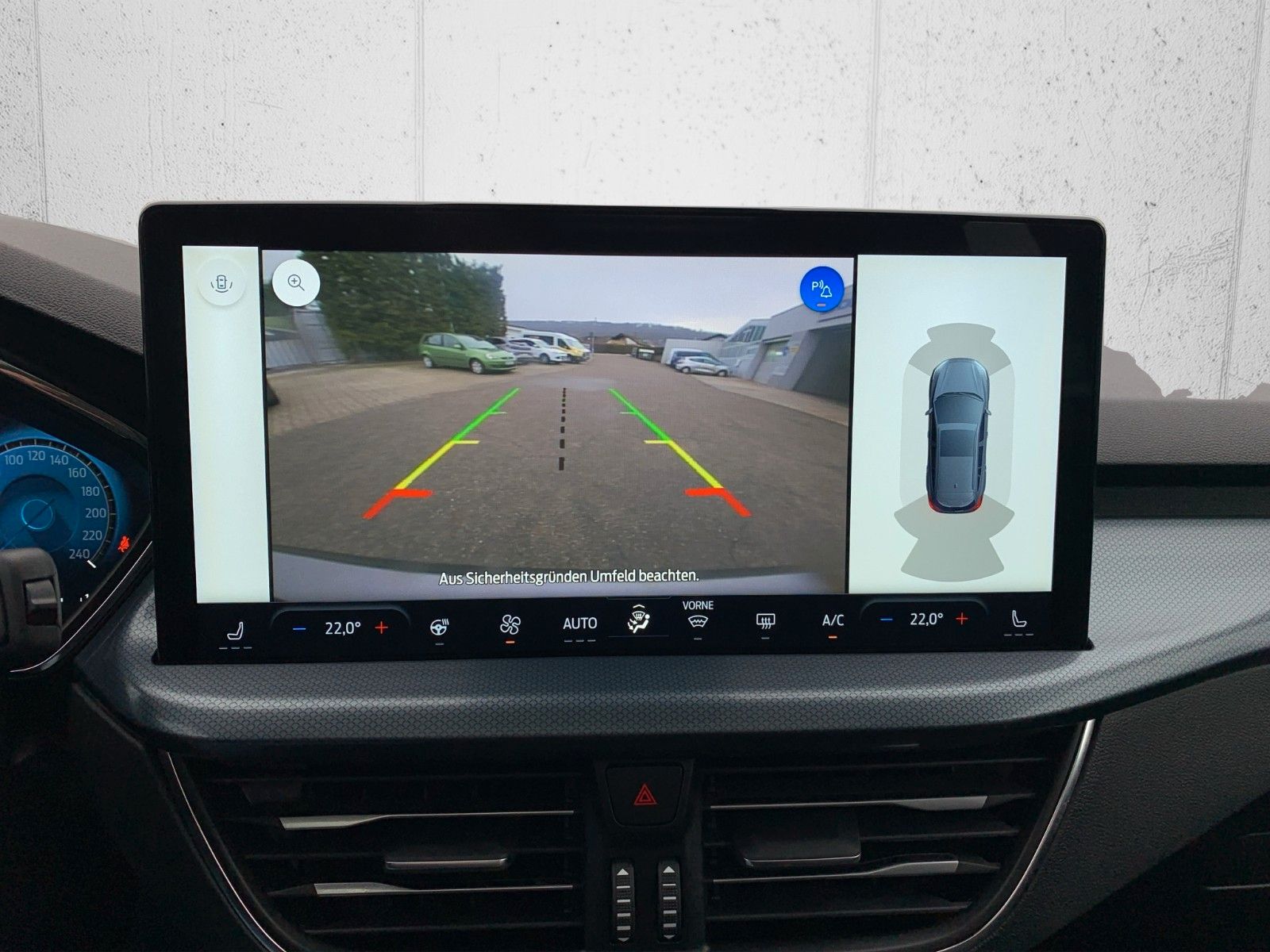 Ford FOCUS ACTIVE X+AUTOMATIK+NAVI+KAMERA+PANORAMA!