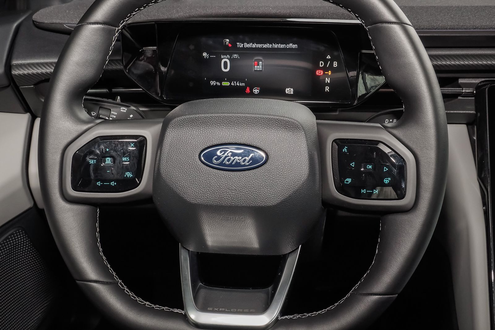 Ford Explorer Premium 79kWh Elektro AWD+Panorama+Assi
