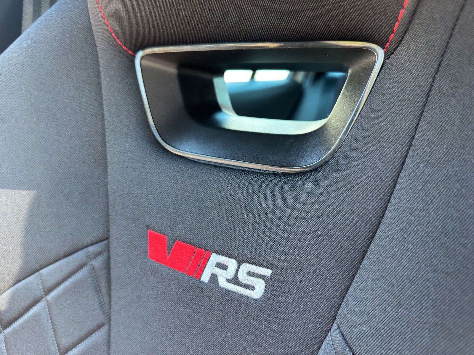 Skoda Octavia Combi RS - Samsaru's Car Outlet