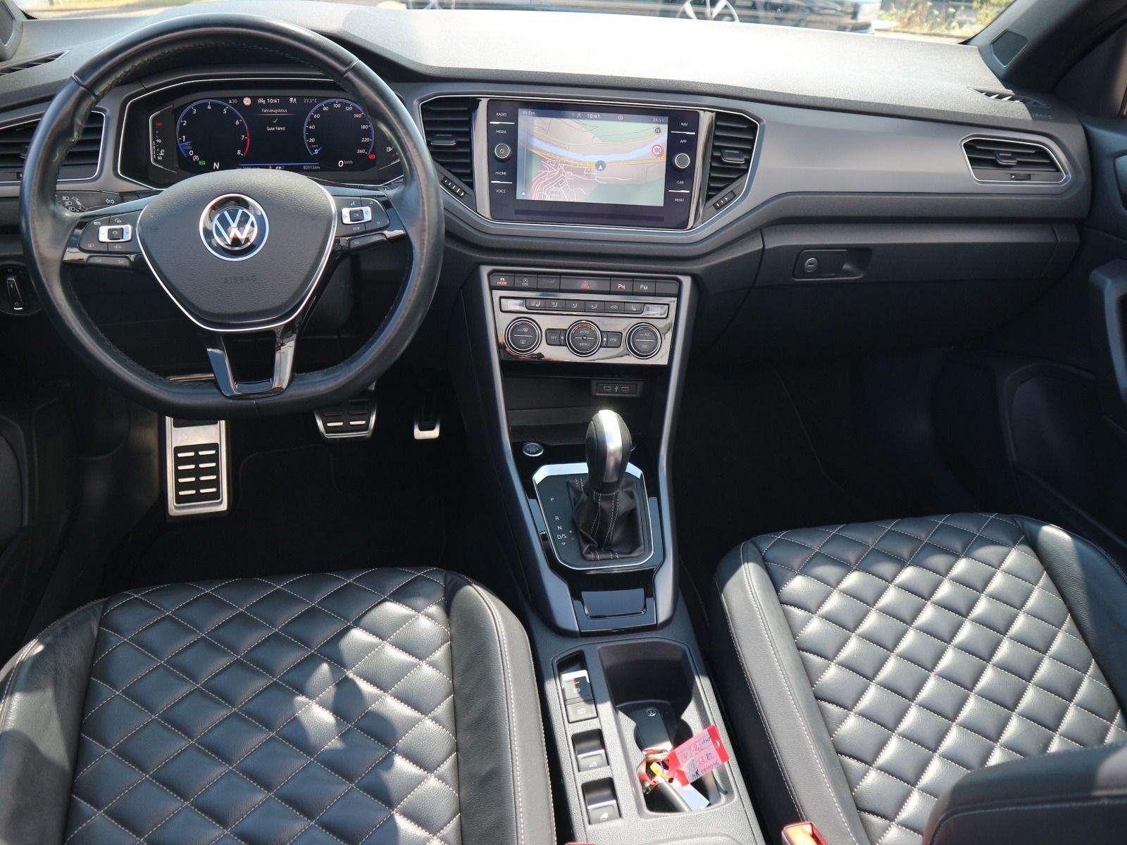 Volkswagen T-Roc R-Line 1.5 TSI DSG - Samsaru's Car Outlet