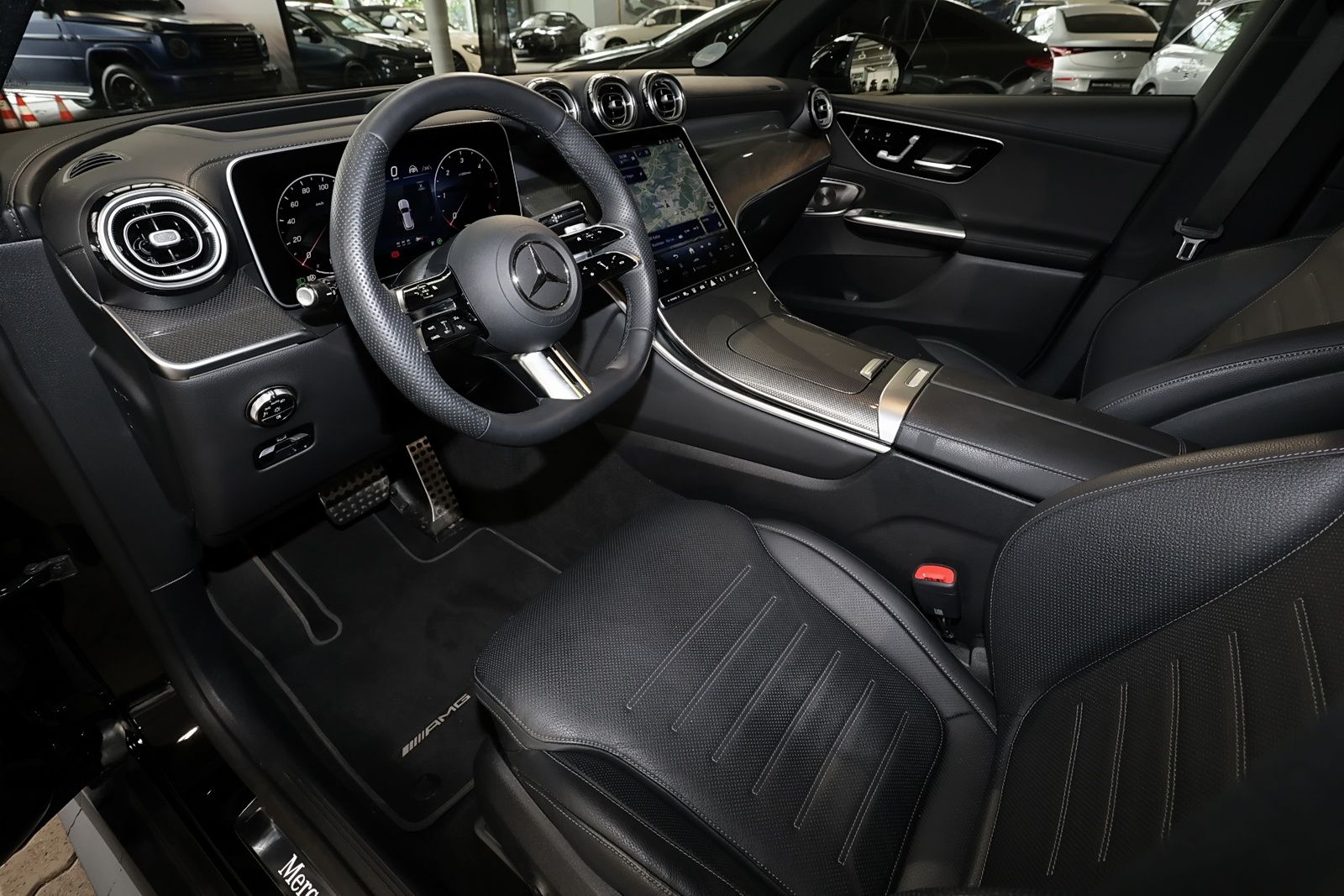 Mercedes-Benz GLC 300 d 4M AMG MBUX+360°+DIG-LED+Pano+AHK+HUD