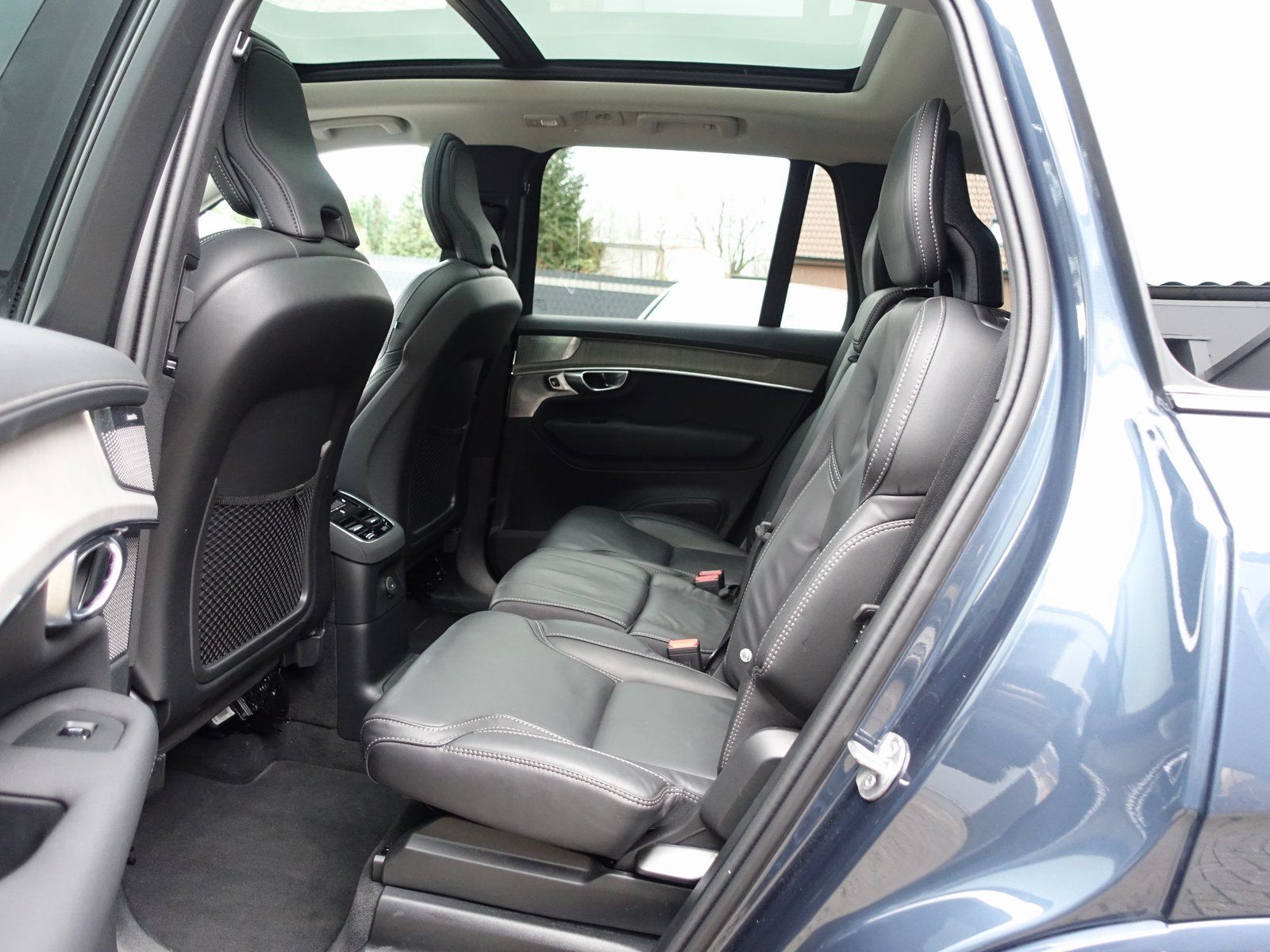 Volvo XC90 Plus T8 AWD/B&W/HeadUP/Pano/360°/FourC/AHK