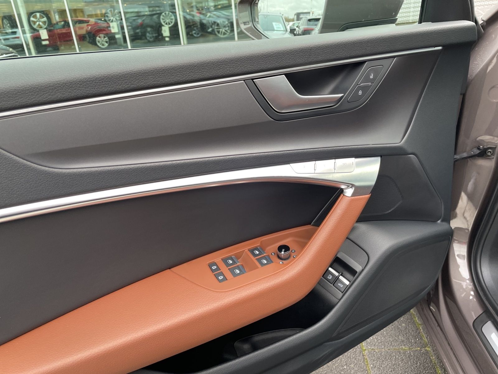 Audi A6 Avant 50 TFSI e S tronic quattro - Samsaru's Car Outlet