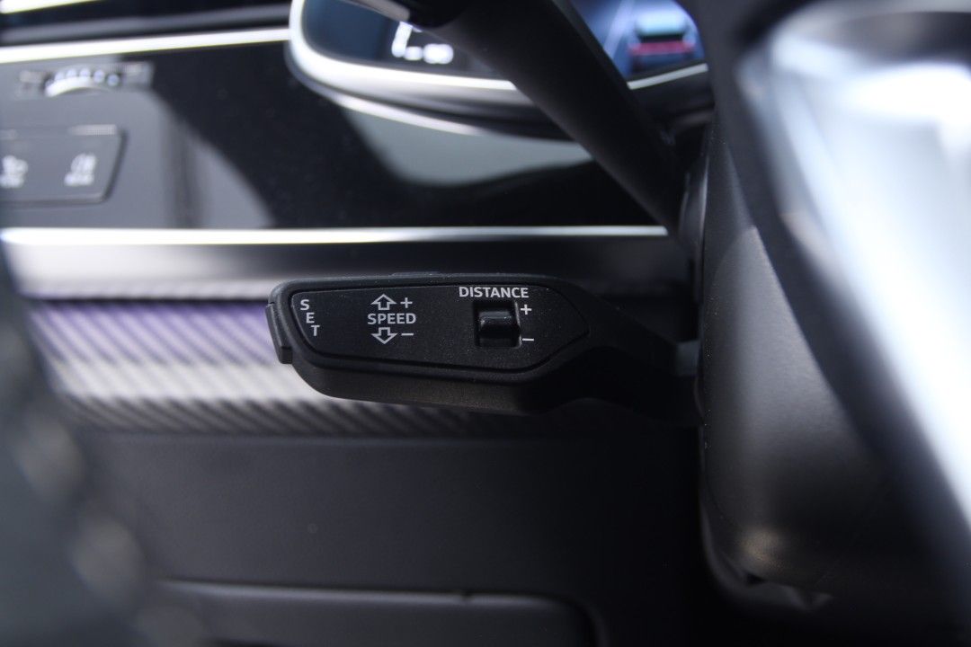 Audi RSQ8 Quattro MHEV 600CP