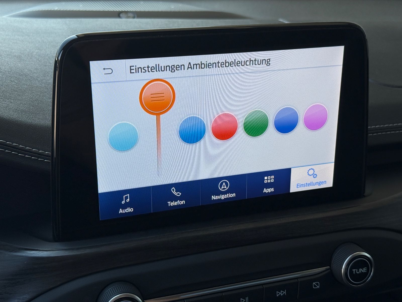 Ford Focus 2.0 Vignale - Samsaru's Car Outlet