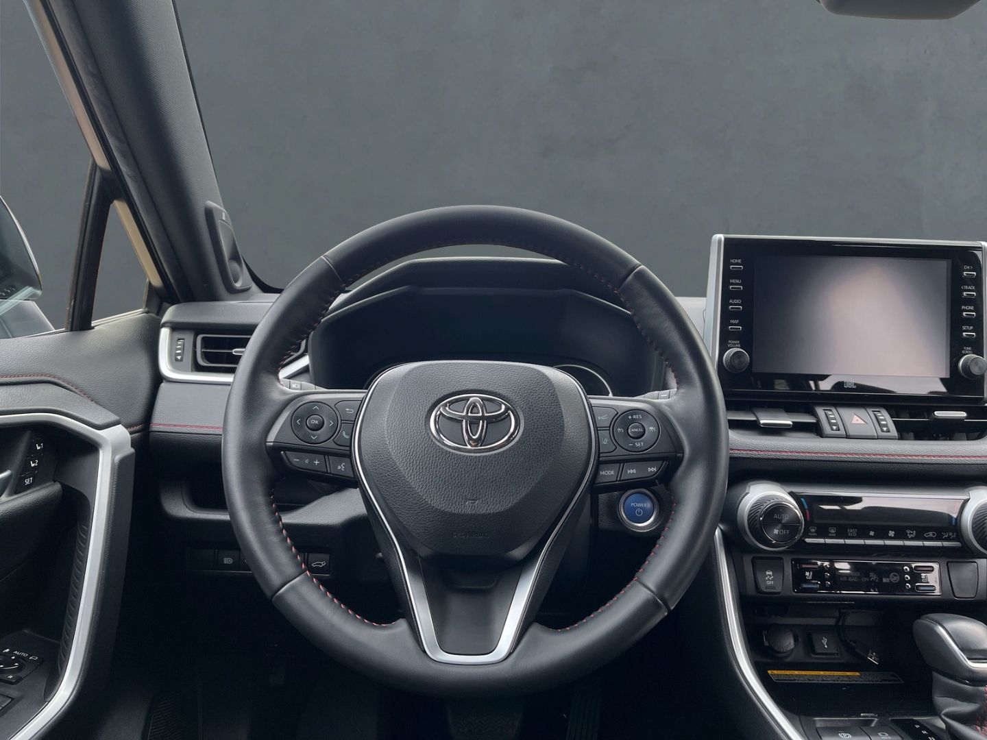 Toyota RAV 4 Plug-in Hybrid 4x4 - Samsaru's Car Outlet