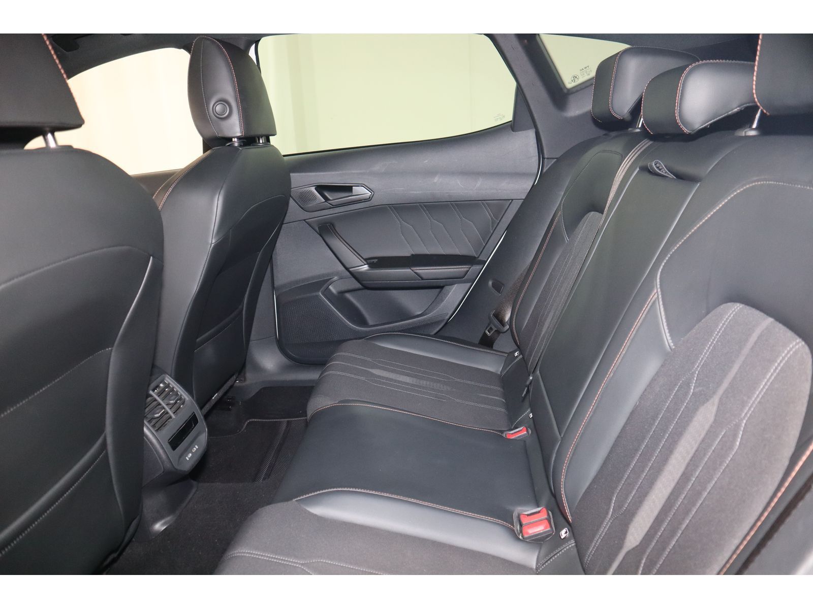 Cupra Formentor 1.4 eTSI DSG Navi*AHK*PANO*CAM*SHZ