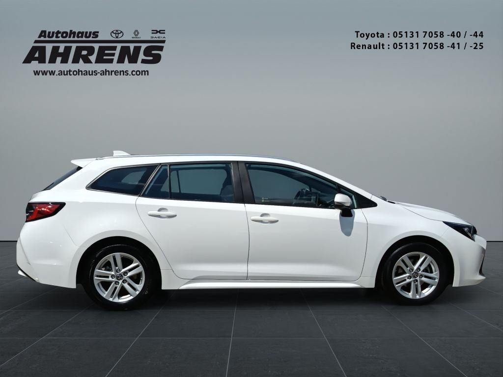 Toyota Corolla 1.8 Hybrid - Samsaru's Car Outlet