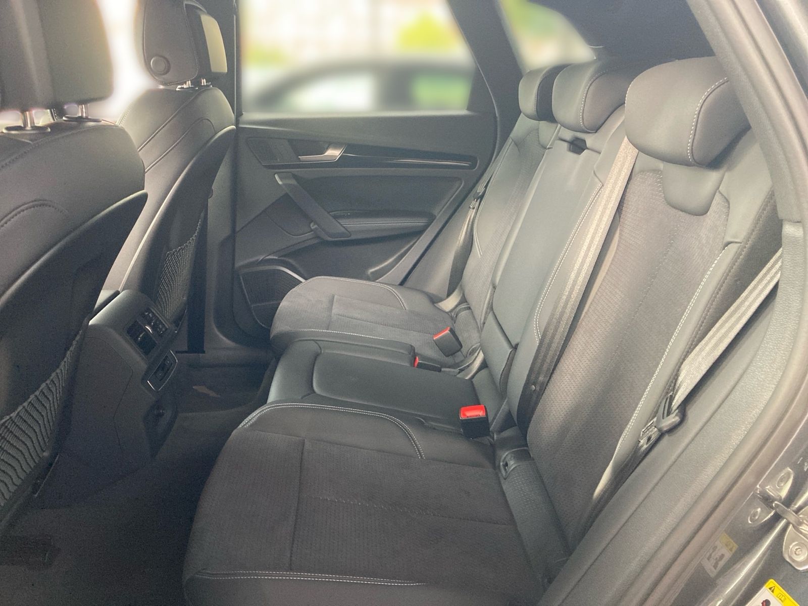 Audi Q5 S-Line - Samsaru's Car Outlet