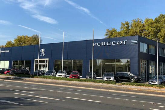 Peugeot e-208 GT Pack - Samsaru's Car Outlet