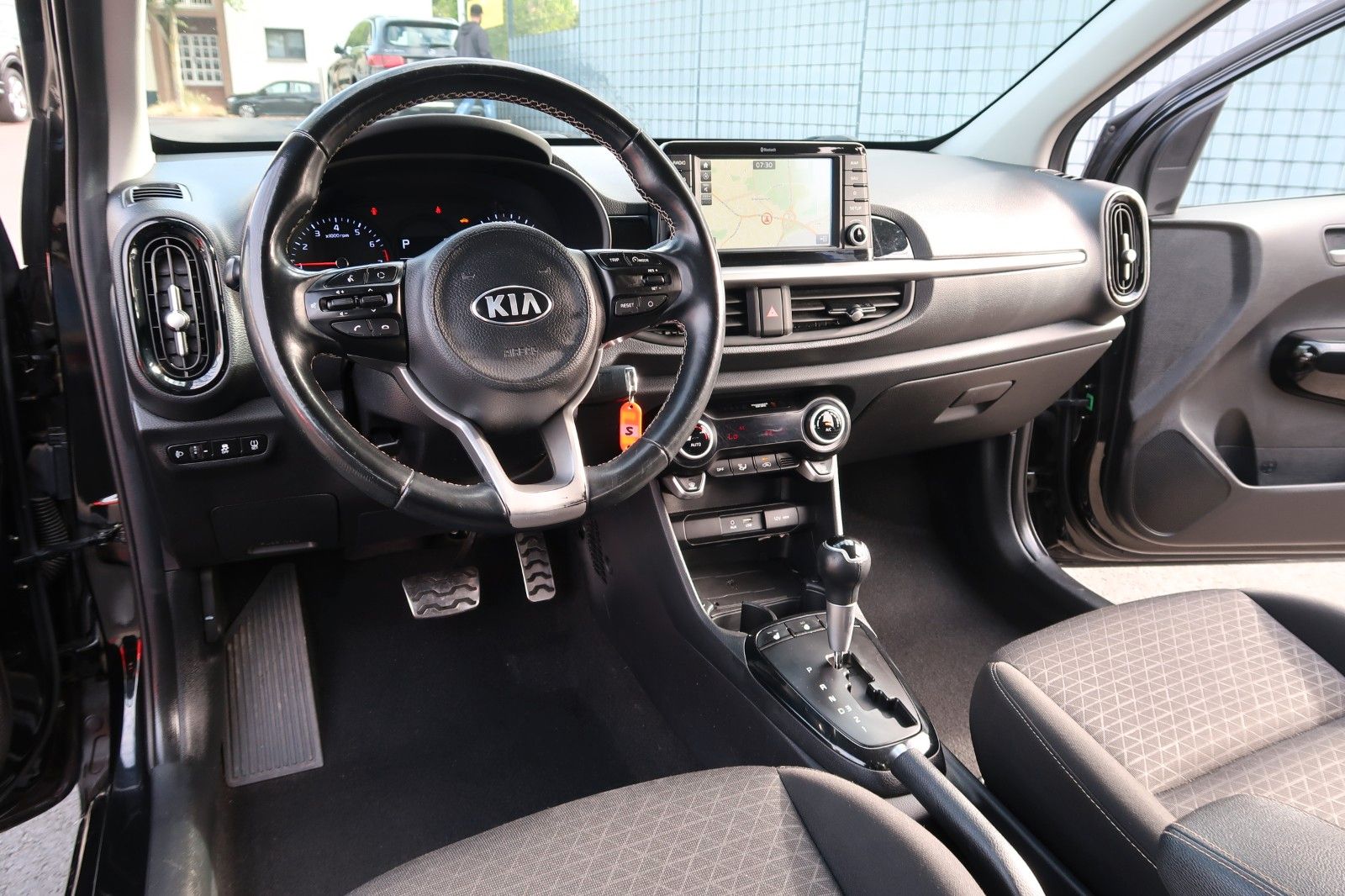 Kia Picanto Spirit - Samsaru's Car Outlet
