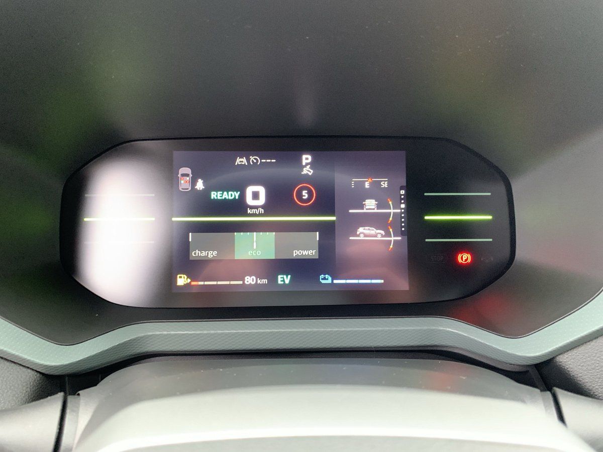 Dacia Duster EXTREME HYBRID 140 - Samsaru's Car Outlet