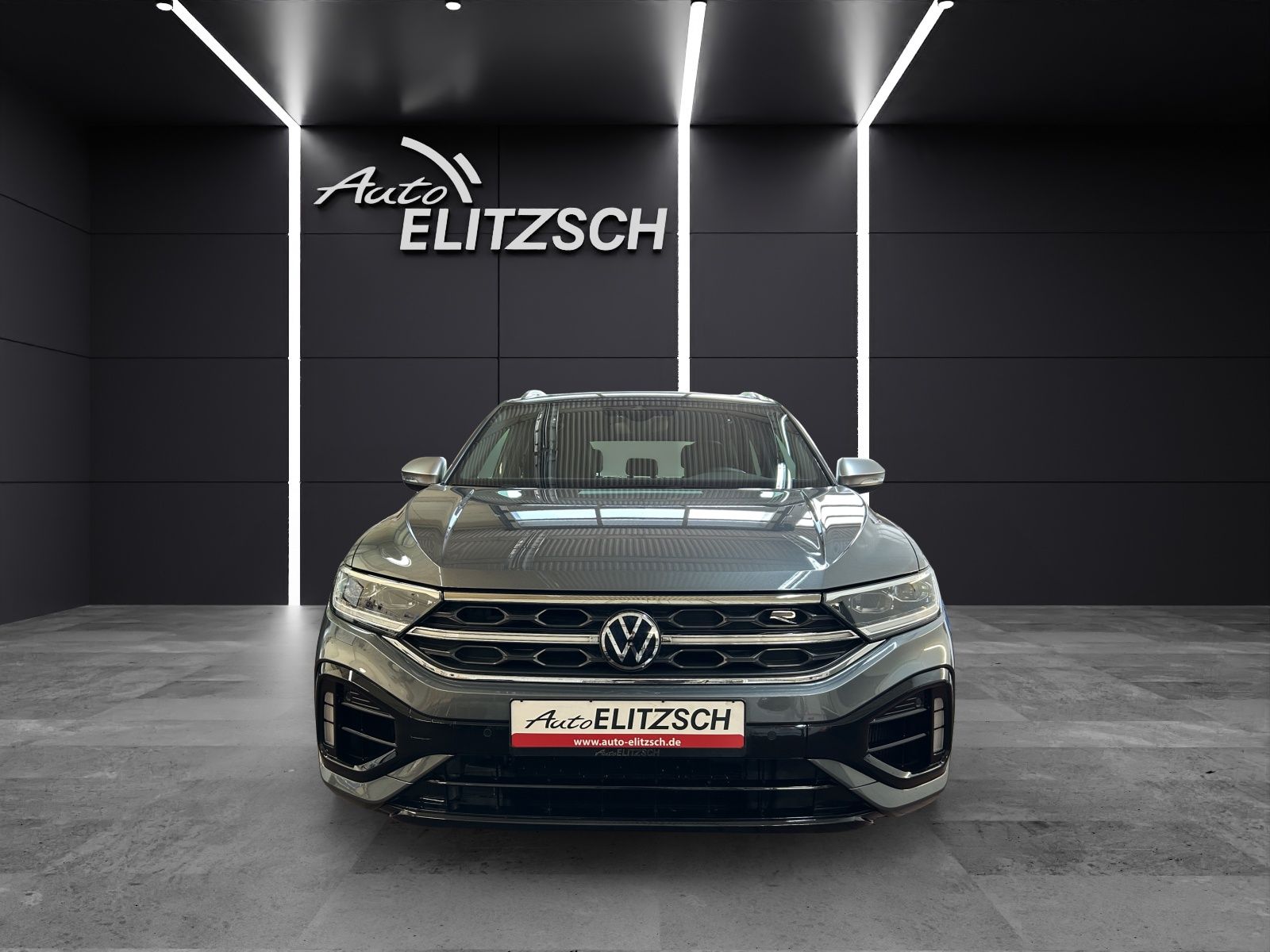 Volkswagen T-Roc R 4M DSG - Samsaru's Car Outlet
