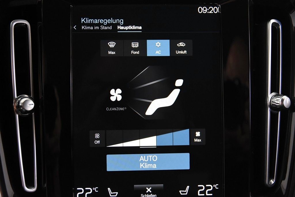 Volvo XC40 T4 Recharge - Samsaru's Car Outlet