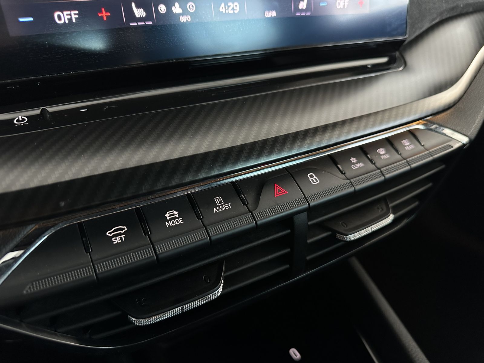 Skoda Octavia Combi RS - Samsaru's Car Outlet