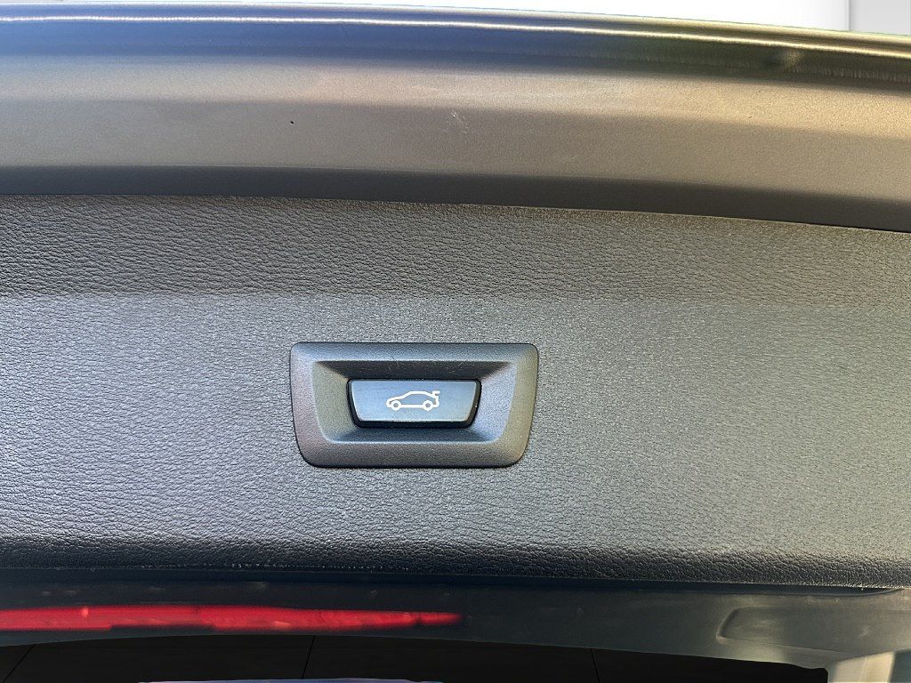 BMW X1 xDrive18d Advantage - Samsaru's Car Outlet