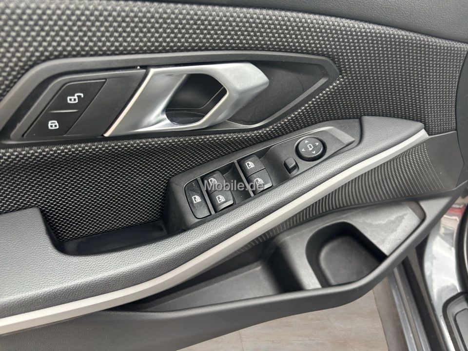 BMW 320d Advantage Aut. - Samsaru's Car Outlet